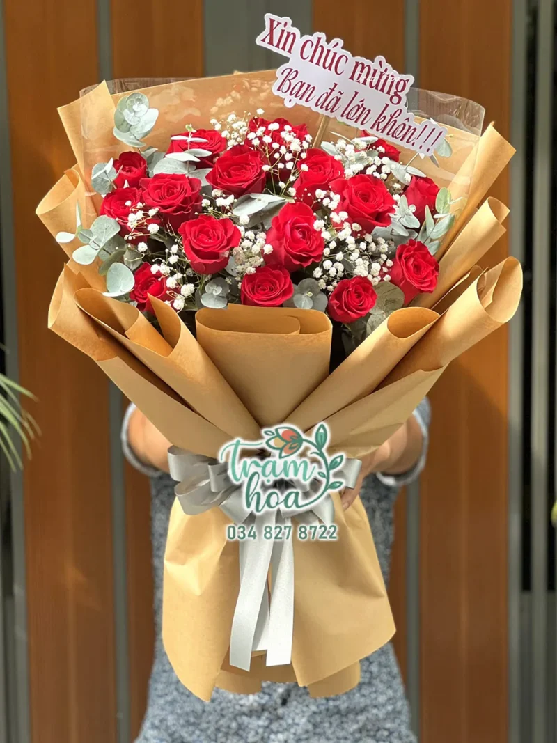 Bó hoa hồng đỏ gói giấy báo I Love You B025