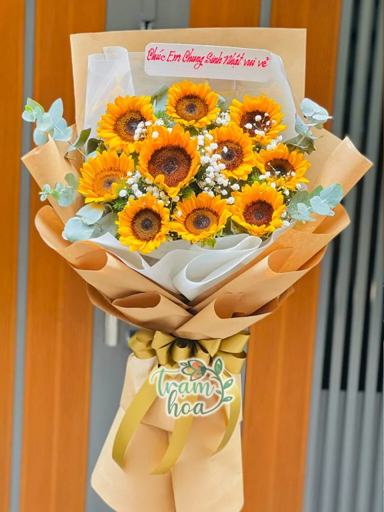 Bo Hoa Tuoi TH B032 Anh Duong Bó hoa 10 bông hướng dương gói giấy báo Ánh Dương B032