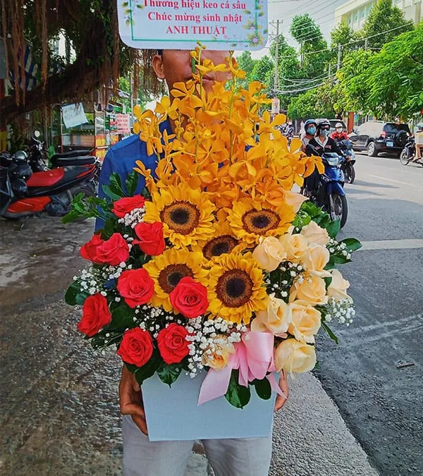 gio hoa tuoi tai shop hoa quan ninh kieu Giỏ hoa tươi tại Shop Hoa Quận Ninh Kiều Cần Thơ