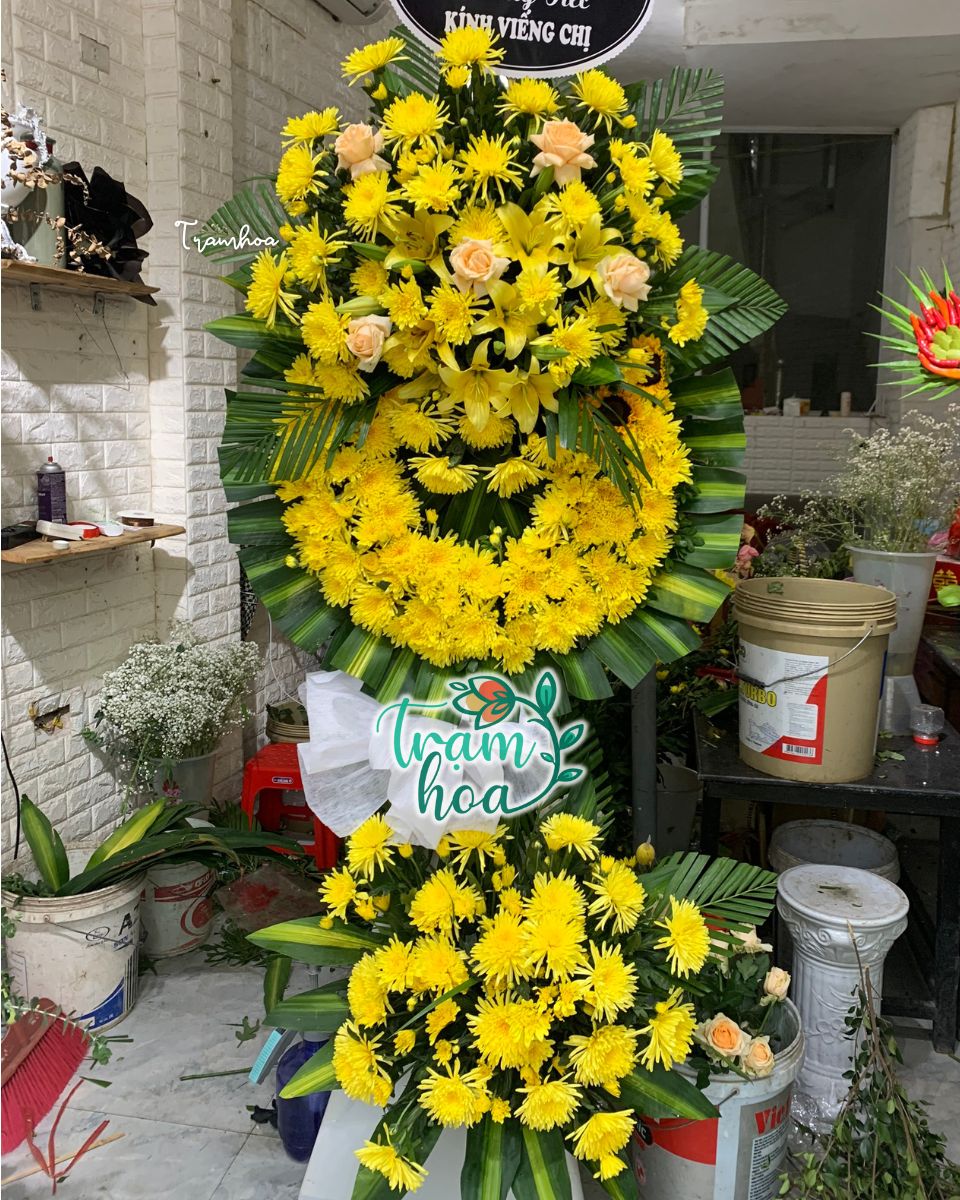 Hoa tang lễ trang trọng, giao tận nơi tại Shop hoa tươi Hưng Yên