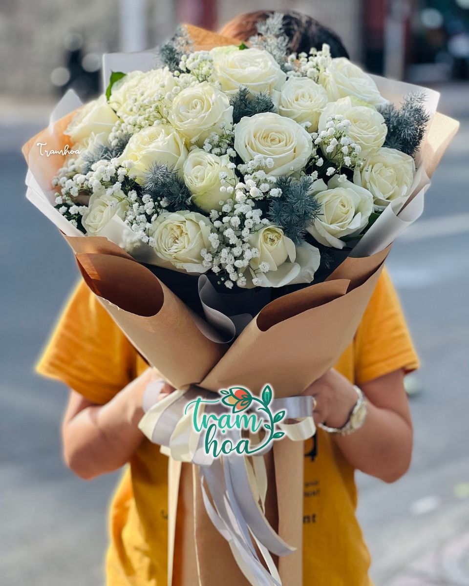 Mau hoa hong trang dep y nghia tai Tram Hoa Mẫu hoa hồng trắng đẹp ý nghĩa tại Trạm Hoa
