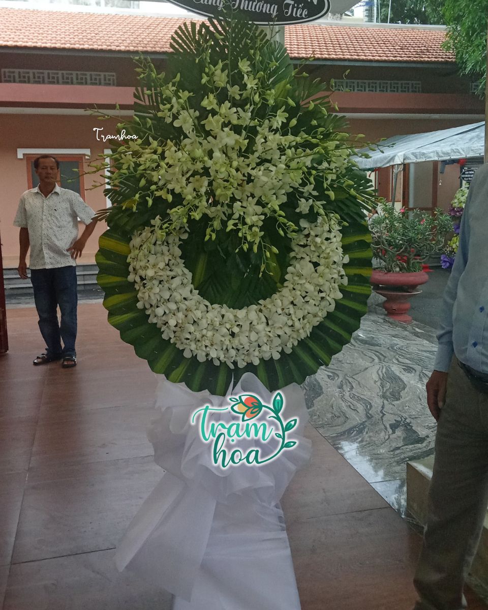 Shop hoa tuoi Quan 6 cung cap hoa vieng giao tan noi co chup anh xac nhan Shop hoa tươi Quận 6 cung cấp hoa viếng giao tận nơi, có chụp ảnh xác nhận