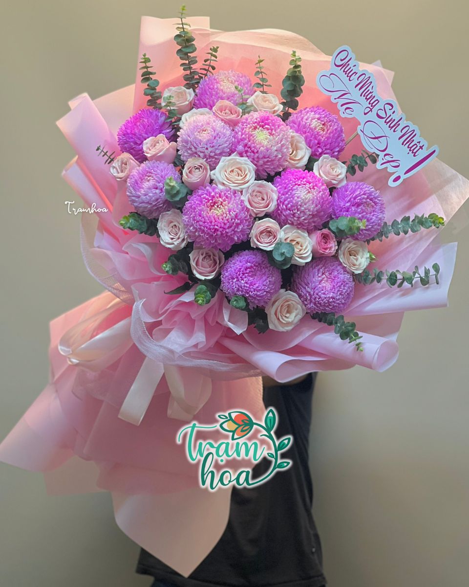 Bó hoa cúc mẫu đơn hồng - Biểu tượng của sự trường tồn, hiền hòa và sự kính trọng