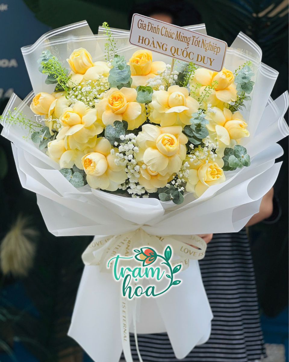 Bó hoa hồng vàng victor giấy trắng - Nhẹ nhàng, tinh tế, chắp cánh ước mơ
