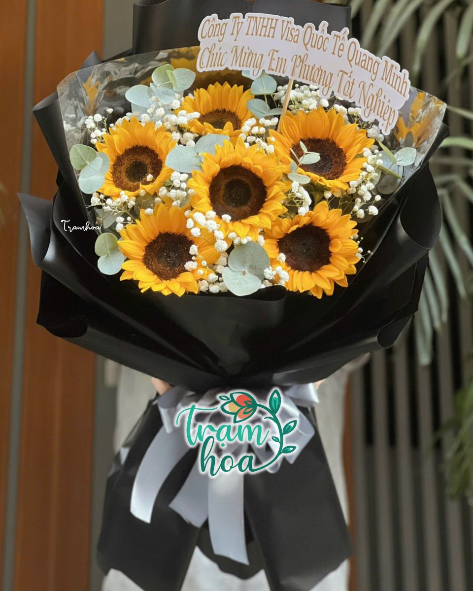 Bó hoa hướng dương phối baby trắng – Đơn giản, nhẹ nhàng nhưng tinh tế