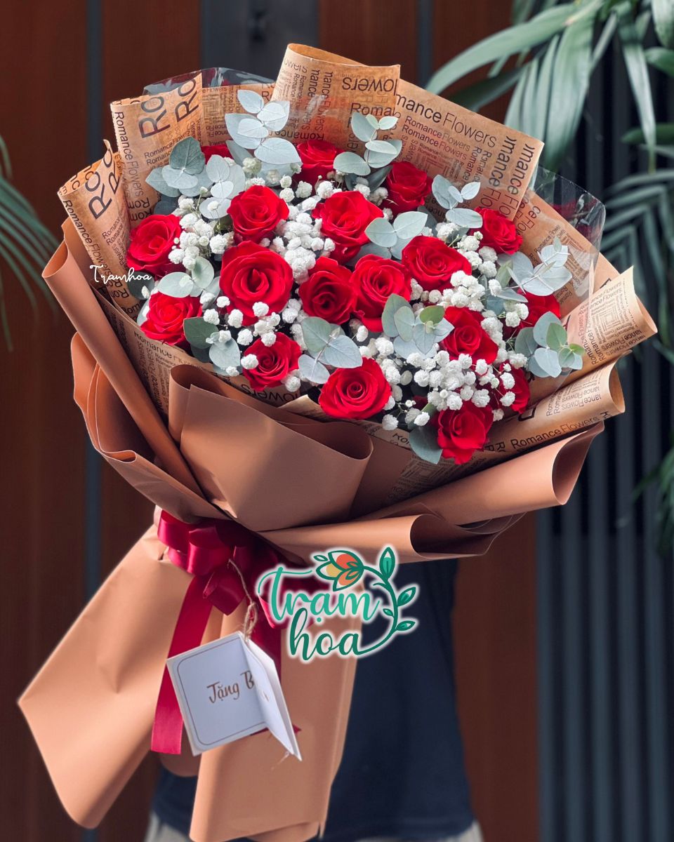 Bó hoa hồng đỏ – Biểu tượng của tình yêu nồng cháy