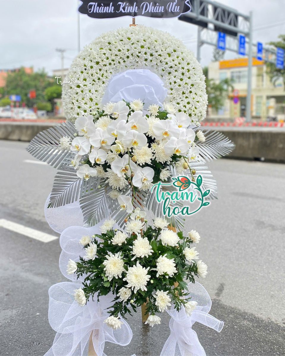 Dịch vụ giao hoa chia buồn tận nơi tại Shop Hoa Tươi Đà Nẵng