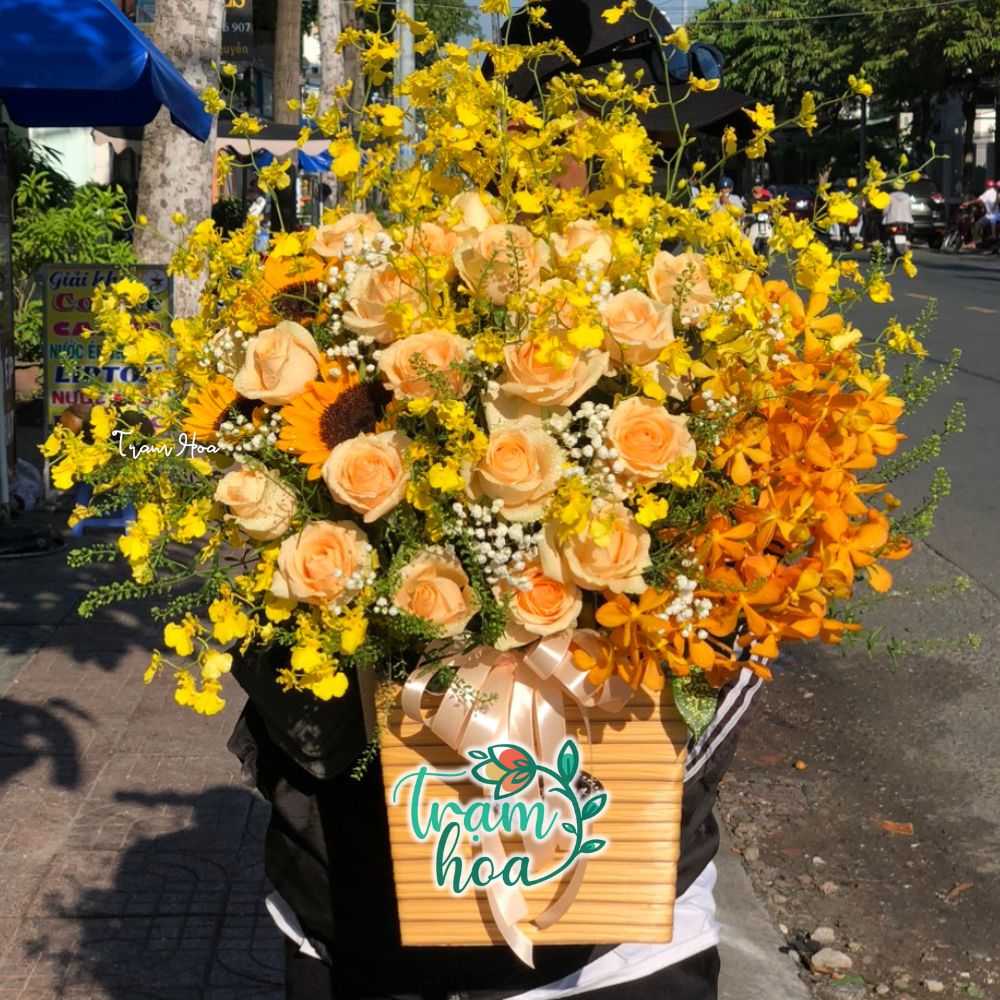 Shop hoa tuoi Thai Binh luon no luc mang den cho khach hang chat luong san pham va dich vu tot nhat Shop hoa tươi Thái Bình luôn nỗ lực mang đến cho khách hàng chất lượng sản phẩm và dịch vụ tốt nhất