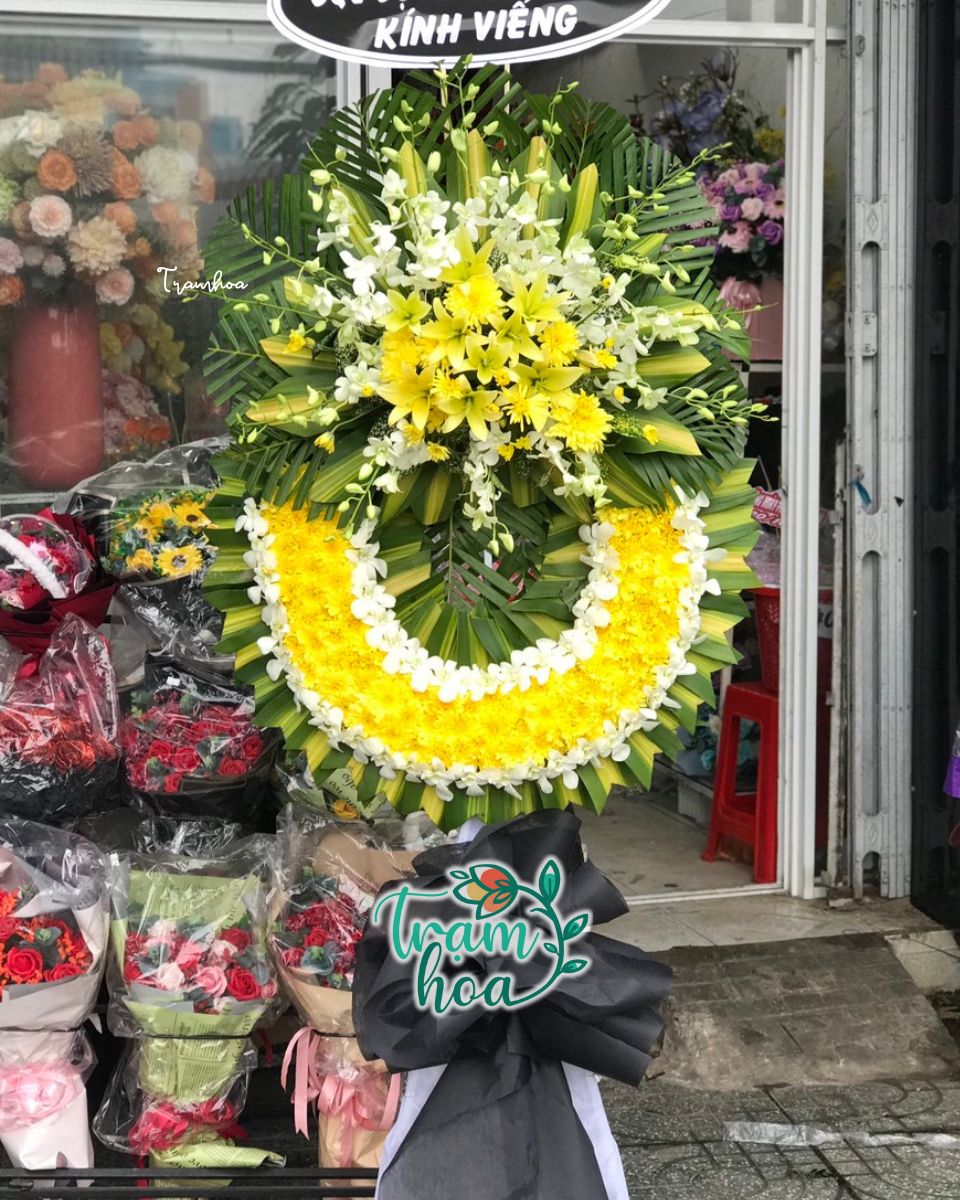 Tram Hoa Duc Linh ho tro giao hoa tang le tan noi dung phong tuc gui hinh xac nhan tai dam Trạm Hoa Đức Linh hỗ trợ giao hoa tang lễ tận nơi, đúng phong tục, gửi hình xác nhận tại đám