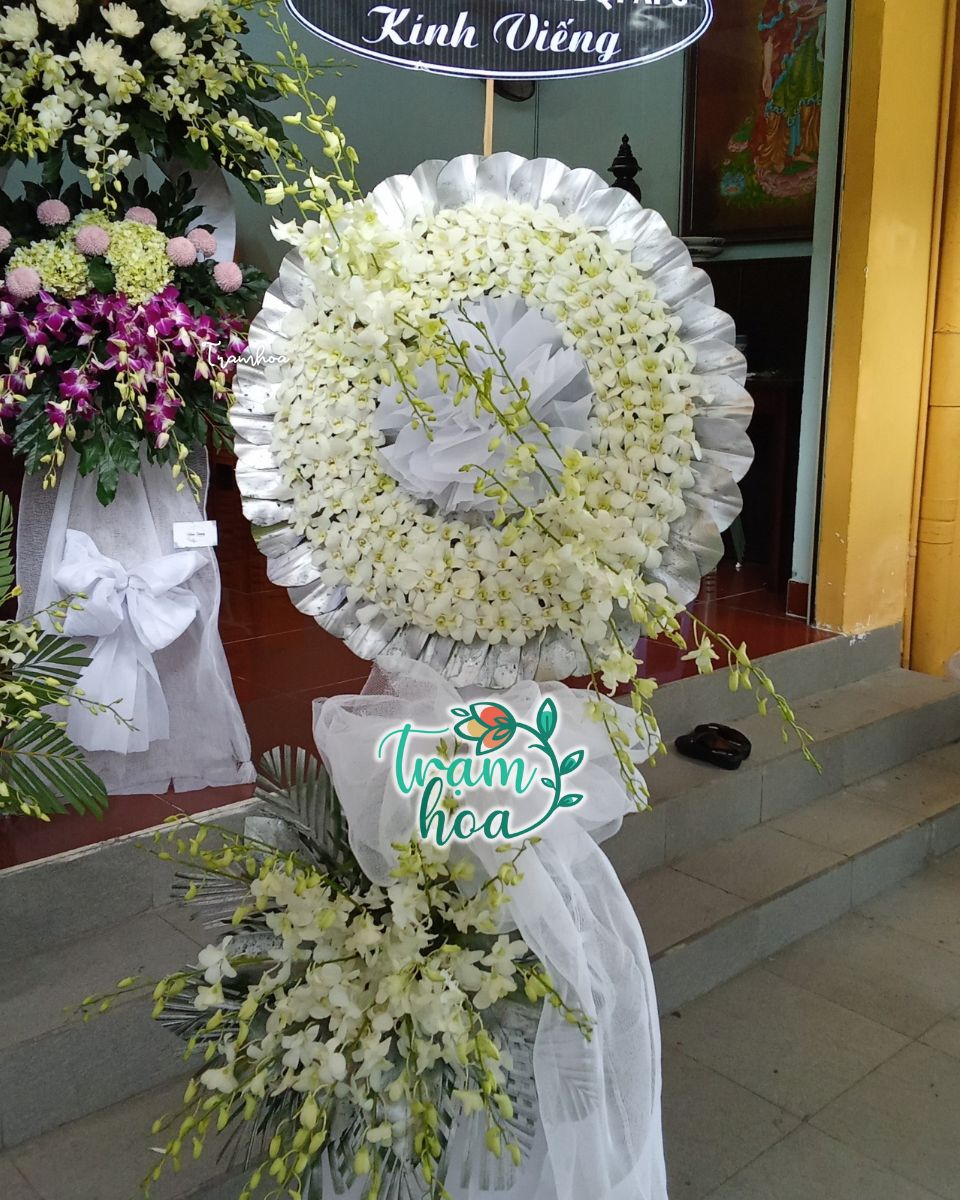 Shop hoa tươi Cái Bè cung cấp hoa tang lễ giao tận nơi