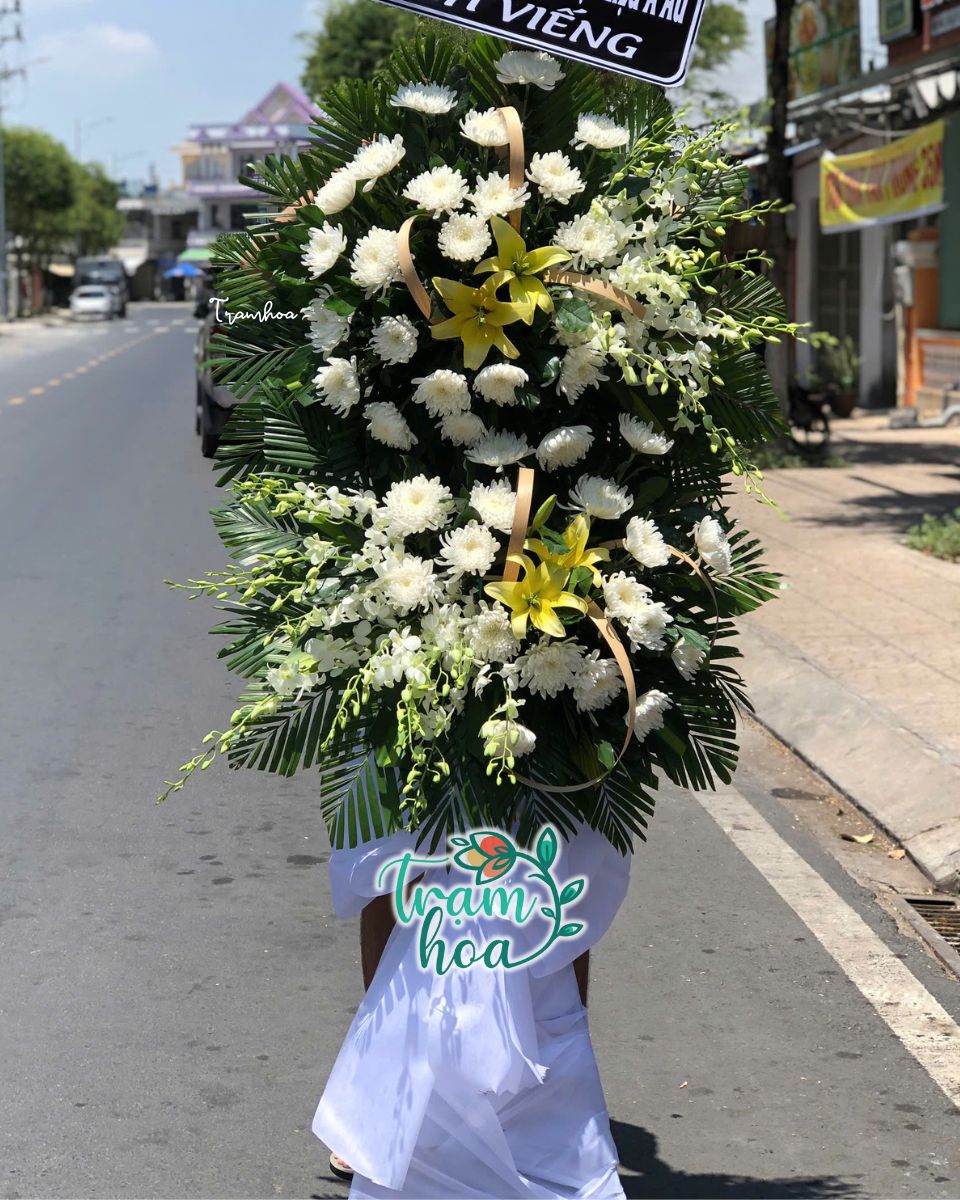 Shop hoa tươi Lâm Hà cung cấp dịch vụ giao hoa tang lễ tận nơi