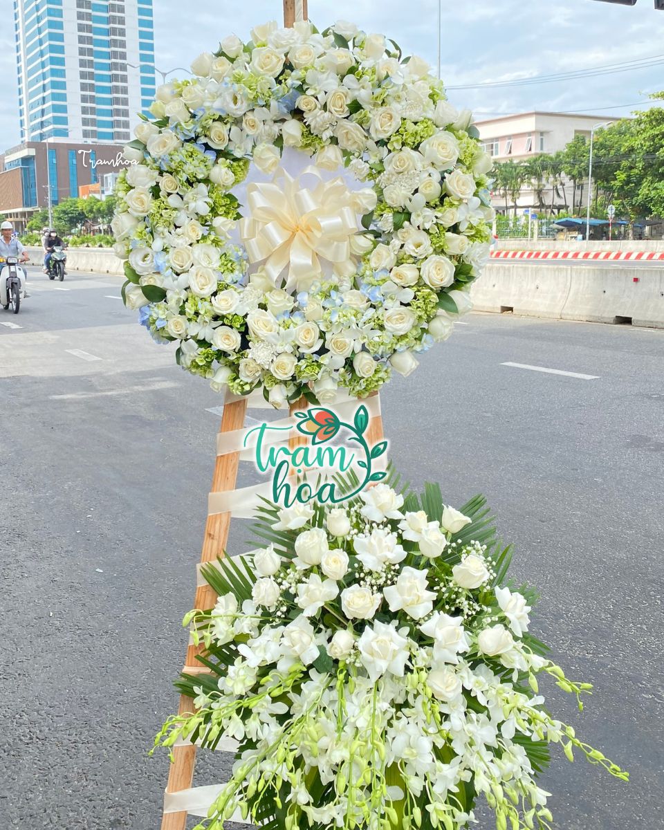 Hoa chia buon hoa tang le dep tai Tram Hoa Son Tra Hoa chia buồn, hoa tang lễ đẹp tại Trạm Hoa Sơn Trà