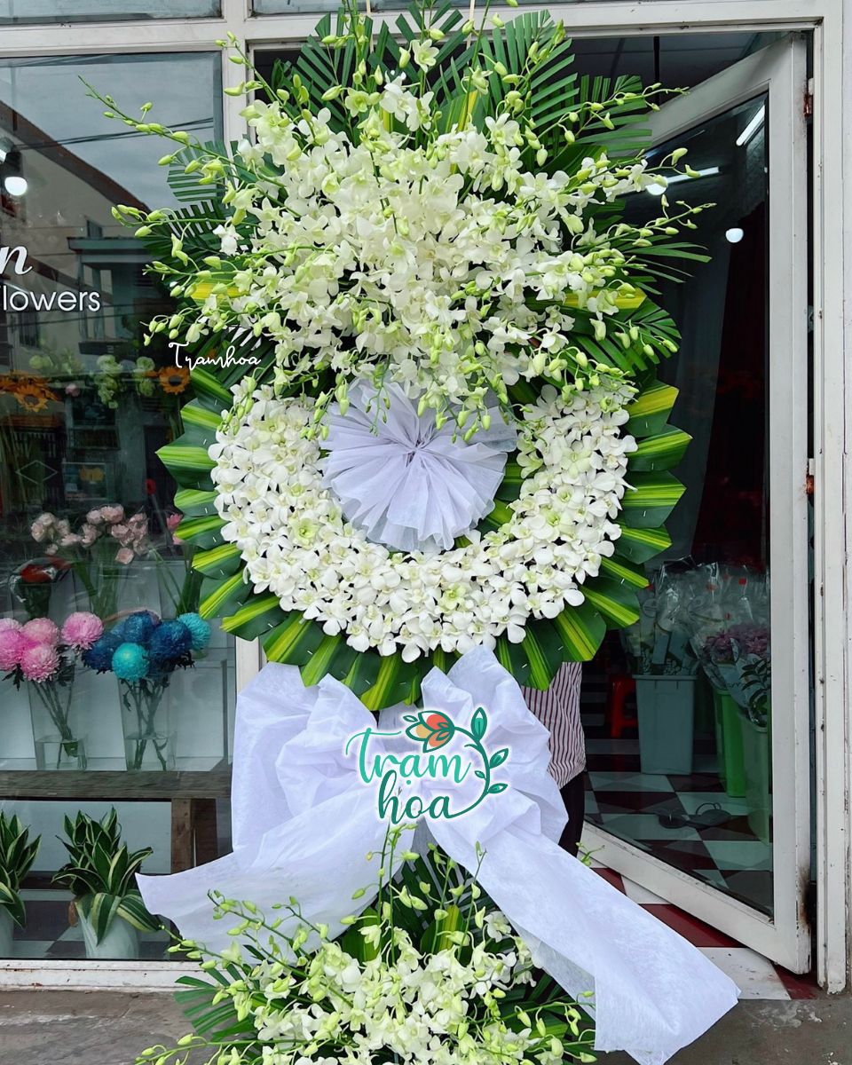 Hoa vieng tang le trang trong tai Shop hoa tuoi Dien Ban Tram Hoa Dien Ban Hoa viếng tang lễ trang trọng tại Shop hoa tươi Điện Bàn - Trạm Hoa Điện Bàn