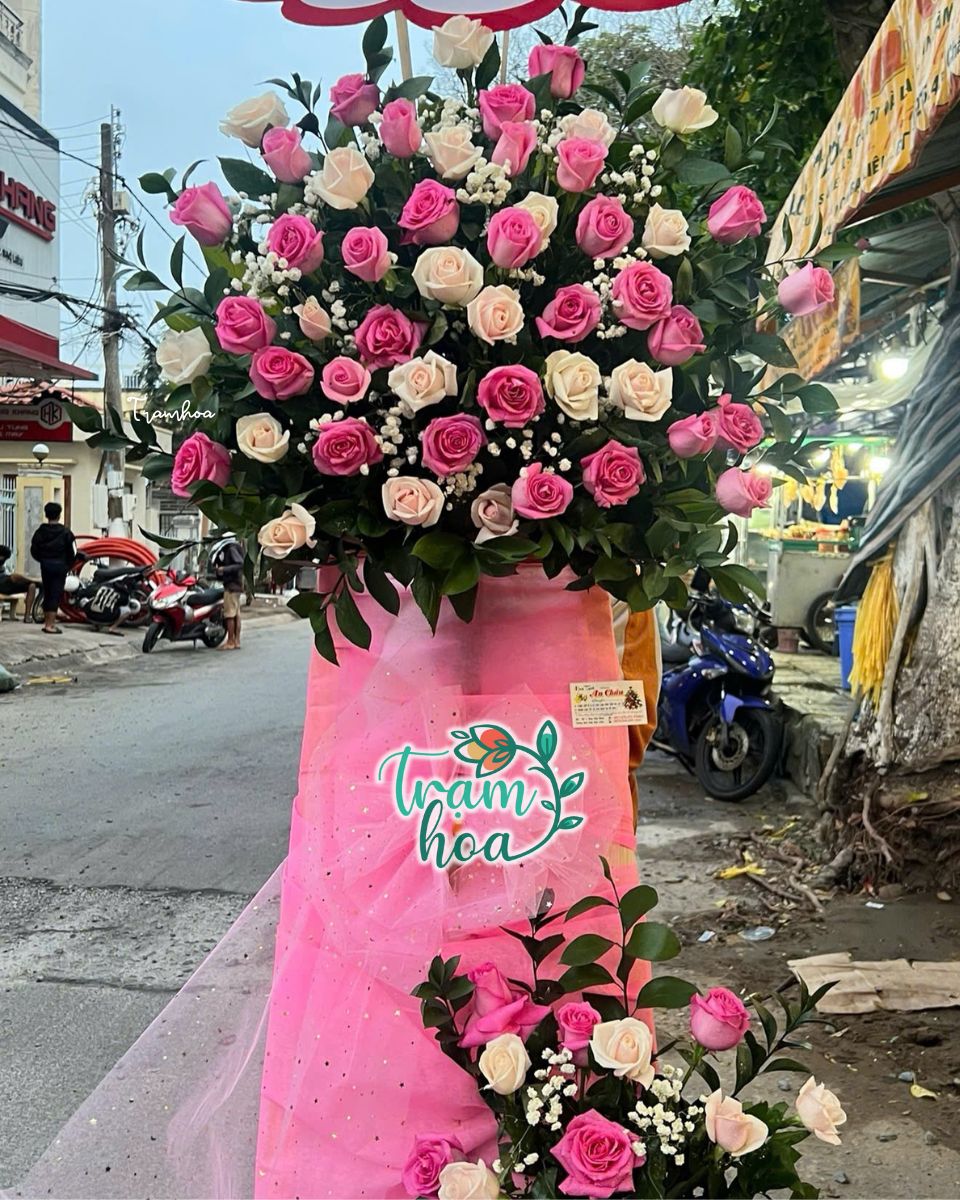 Ke hoa chuc mung dep tai Tram Hoa An Khe Kệ hoa chúc mừng đẹp tại Trạm Hoa An Khê