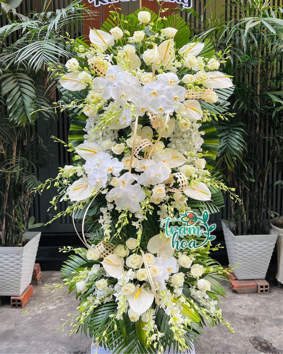 Shop hoa tang le Phu Yen cung cap nhieu thiet ke hoa vieng cao cap danh cho doi tac quan trong Shop hoa tang lễ Phú Yên cung cấp nhiều thiết kế hoa viếng cao cấp danh cho đối tác quan trọng