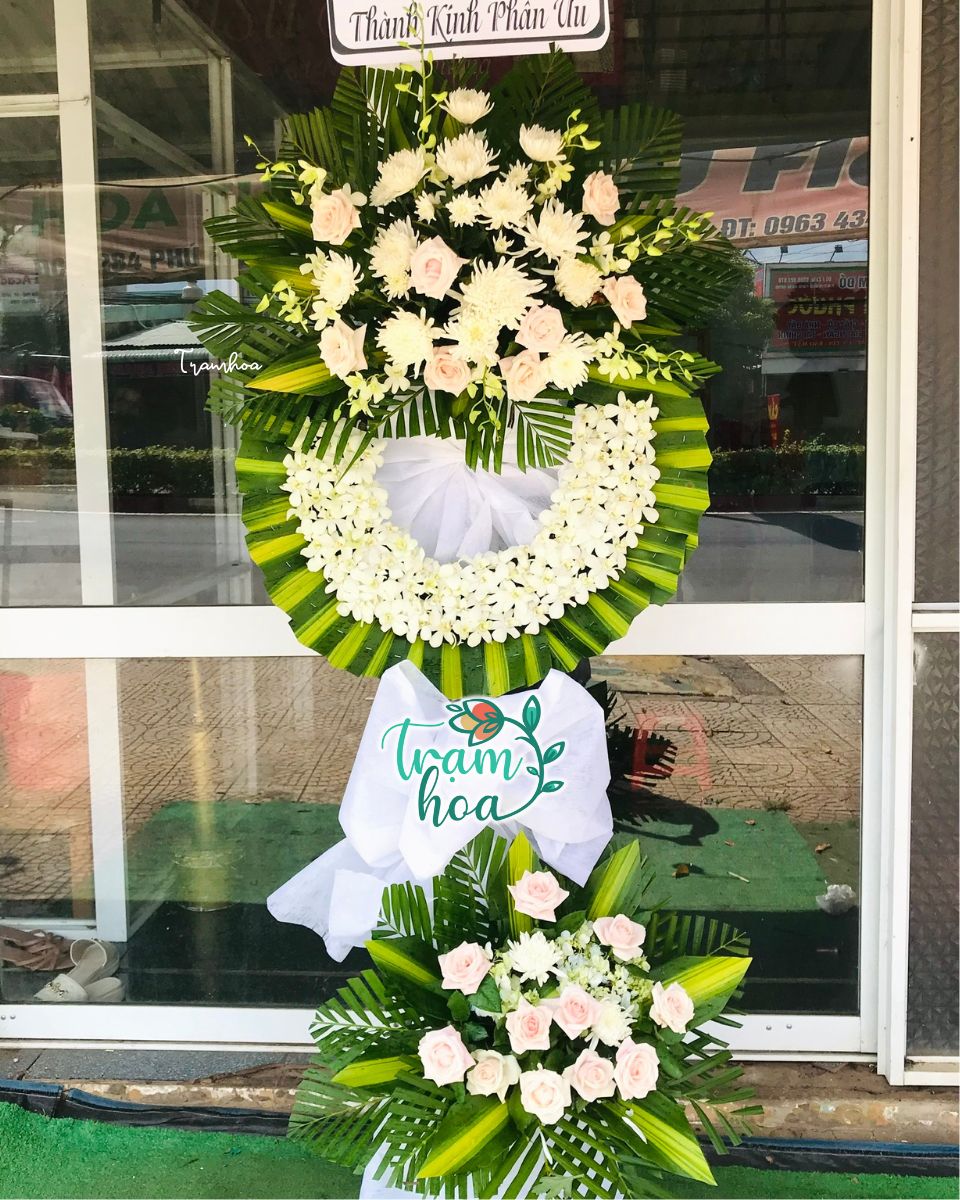 Shop hoa tuoi Lien Chieu Da Nang cung cap hoa tang le trang trong giao tan noi Shop hoa tươi Liên Chiểu Đà Nẵng cung cấp hoa tang lễ trang trọng, giao tận nơi