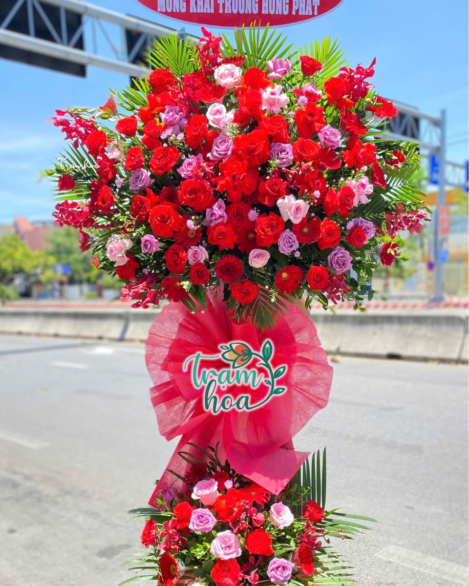 Tram Hoa Da Nang ho tro giao hoa chuc mung khai truong tan noi co chup anh xac nhan Trạm Hoa Đà Nẵng hỗ trợ giao hoa chúc mừng khai trương tận nơi, có chụp ảnh xác nhận