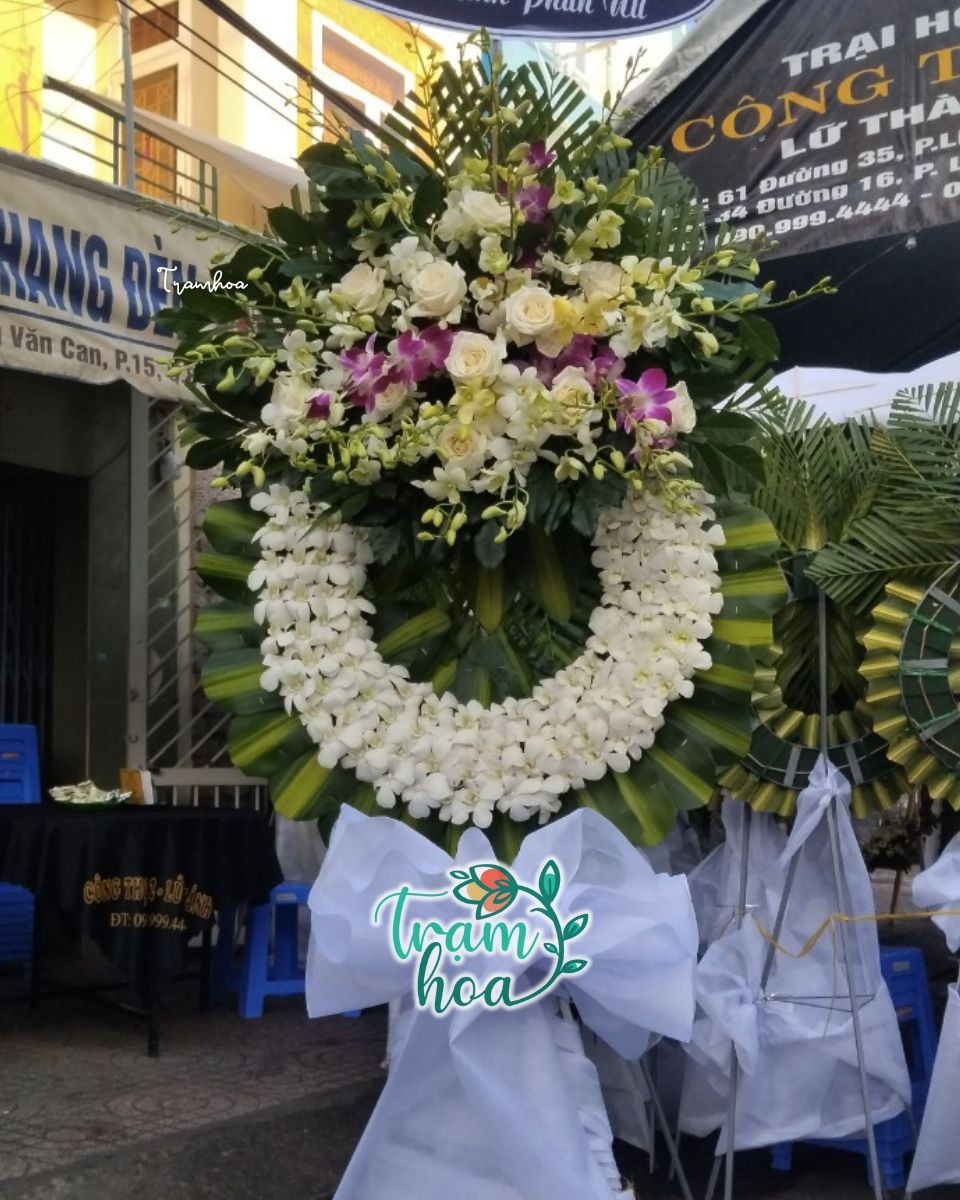 Dịch vụ hoa tang lễ trang trọng, tư vấn hoa đúng phong tục tại Trạm Hoa Rạch Giá