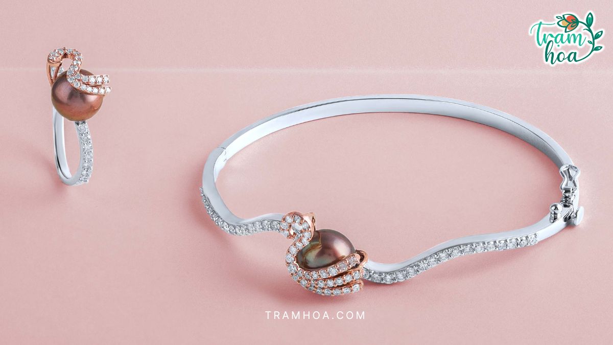 Trang sức là quà tặng 20/10 biểu tượng của sự gắn bó dài lâu