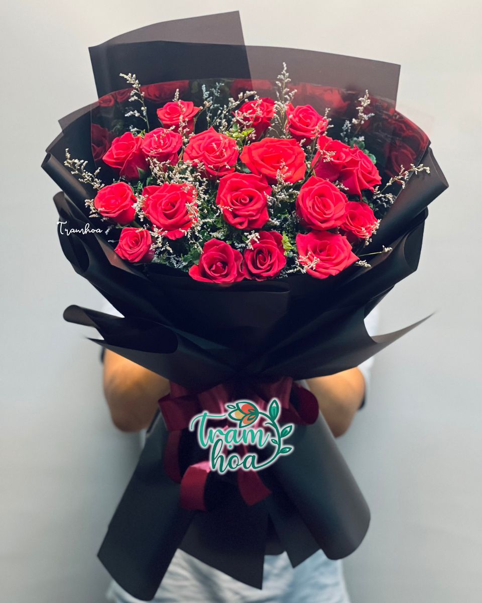 Bó hoa hồng luôn là sự lựa chọn được ưu tiên, phố biến trong ngày 8/3