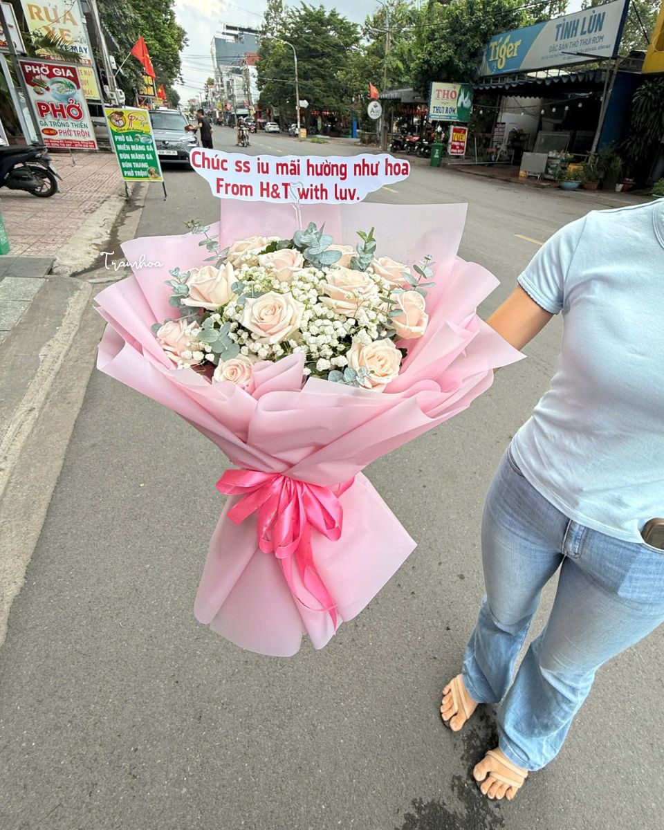 Hình hoa thực tế trước khi giao tại Trạm Hoa