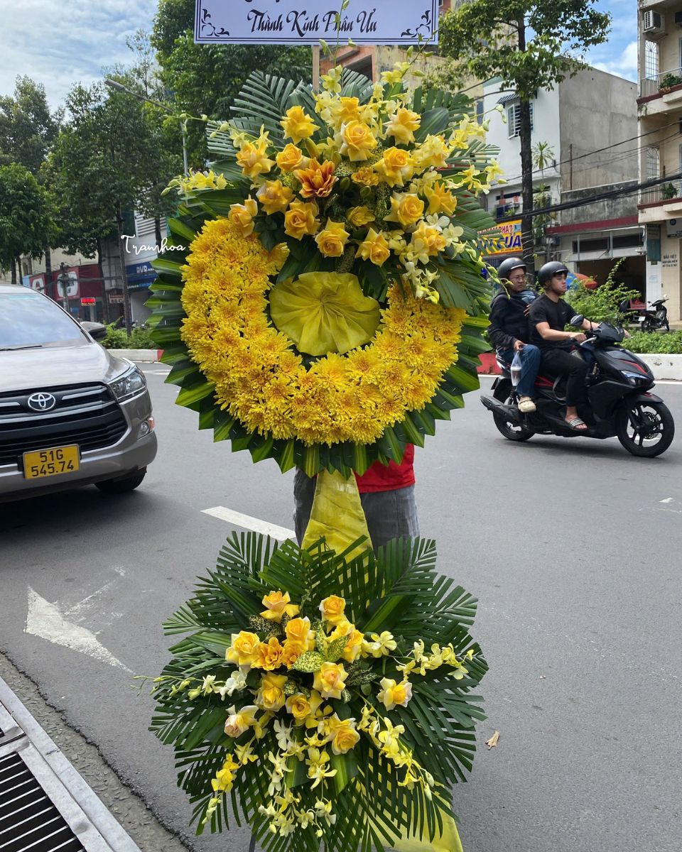 Hoa chia buồn giao đến khu vực Hố Nai