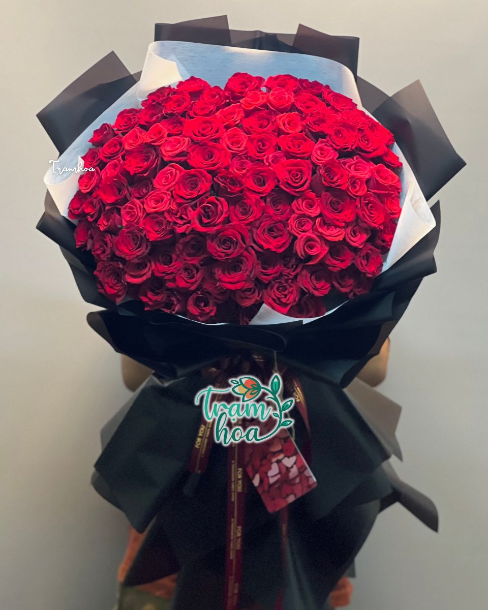 Bó hoa hồng đỏ cầu hôn lãng mạn và ý nghĩa
